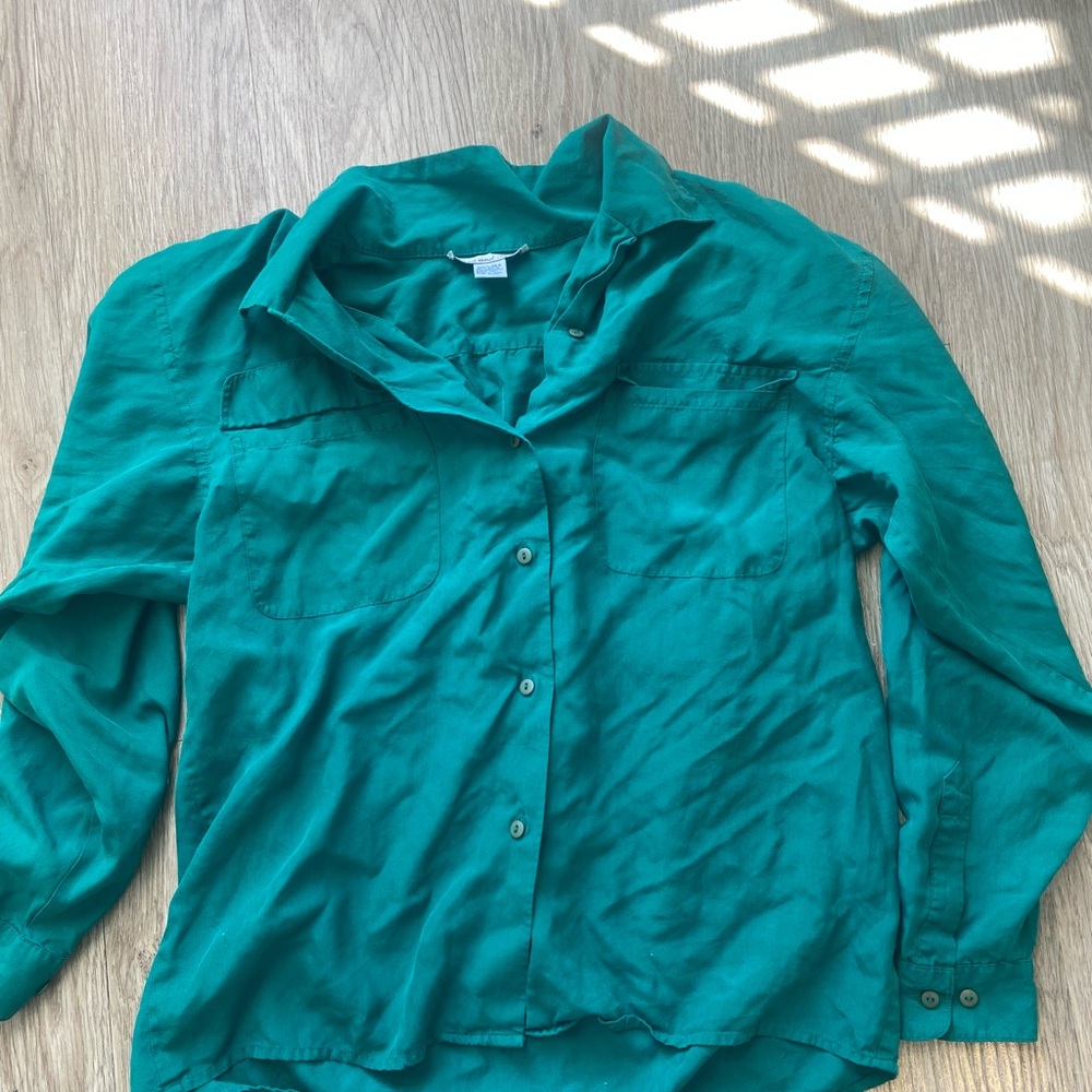Anna And Frank Green 100 percent Silk  Button-Down Shirt